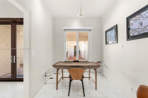 Copropriété à vendre à Miami Beach, Floride: 2 chambres, 177.63 m2 № 1859992 - photo 7