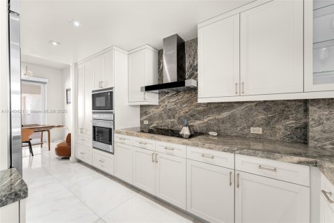 Copropriété à vendre à Miami Beach, Floride: 2 chambres, 177.63 m2 № 1859992 - photo 6