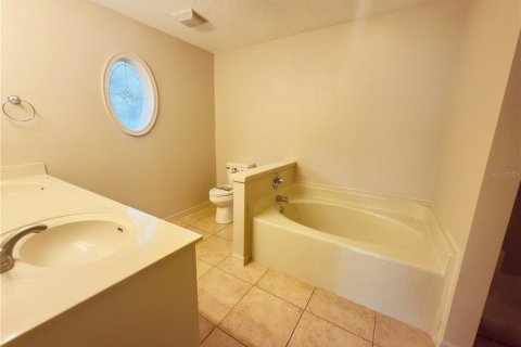 House in Ocala, Florida 3 bedrooms, 178.74 sq.m. № 1724112 - photo 27