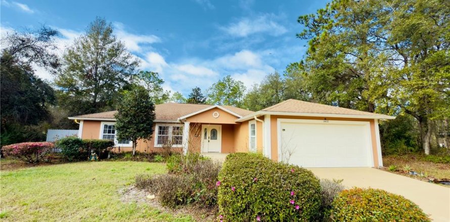House in Ocala, Florida 3 bedrooms, 178.74 sq.m. № 1724112