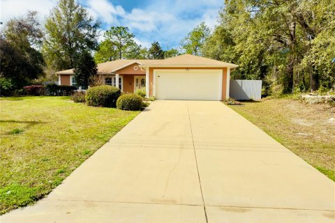 House in Ocala, Florida 3 bedrooms, 178.74 sq.m. № 1724112 - photo 2