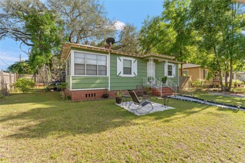 House in Jacksonville, Florida 4 bedrooms, 129.97 sq.m. № 1632412 - photo 2