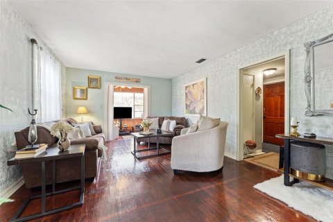 House in Jacksonville, Florida 4 bedrooms, 129.97 sq.m. № 1632412 - photo 5