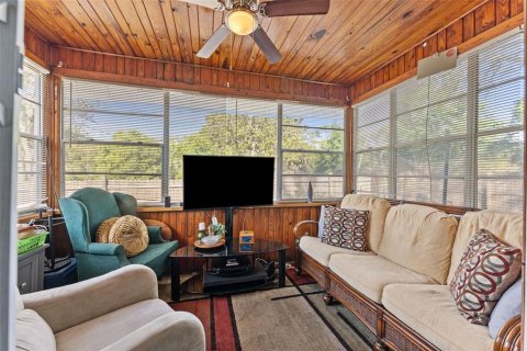House in Jacksonville, Florida 4 bedrooms, 129.97 sq.m. № 1632412 - photo 8