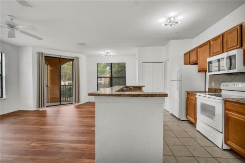 Condo in Orlando, Florida, 1 bedroom  № 2267328 - photo 10