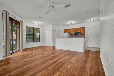 Condo in Orlando, Florida, 1 bedroom  № 2267328 - photo 12