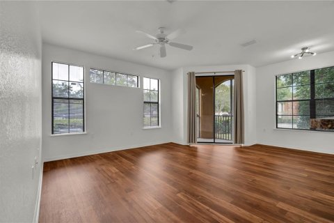 Condo in Orlando, Florida, 1 bedroom  № 2267328 - photo 11
