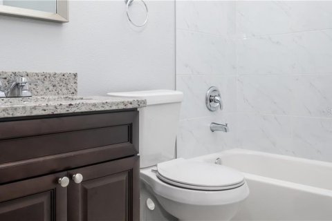Apartment in Kissimmee, Florida 3 bedrooms, 111.48 sq.m. № 2228513 - photo 10