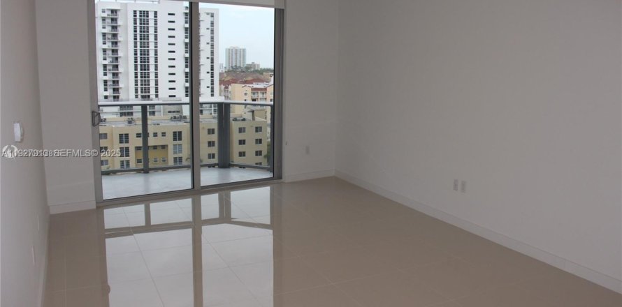 Квартира в Майами, Флорида 1 спальня, 71.35м2 № 1988152