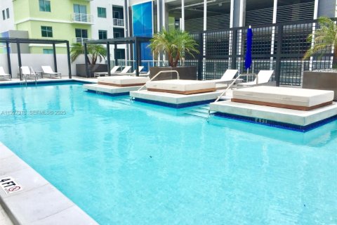 Снять в аренду квартиру в Майами, Флорида 1 спальня, 71.35м2, № 1988152 - фото 21