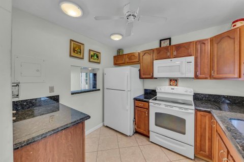 Купить кондоминиум в Санрайз, Флорида 4 комнаты, 69.68м2, № 2146351 - фото 29