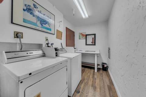 Купить кондоминиум в Санрайз, Флорида 4 комнаты, 69.68м2, № 2146351 - фото 13