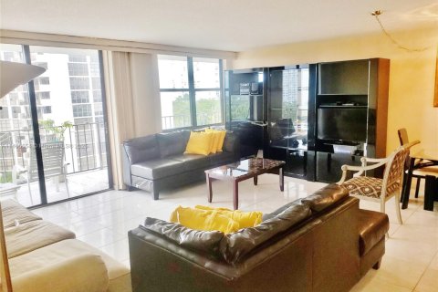 Copropriété à vendre à Aventura, Floride: 2 chambres, 112.41 m2 № 1731745 - photo 3