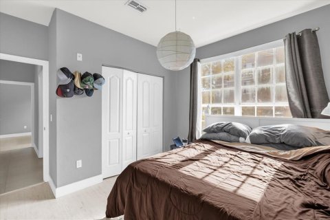 Condominio en venta en Orlando, Florida, 4 dormitorios, 150.5 m2 № 1765677 - foto 17
