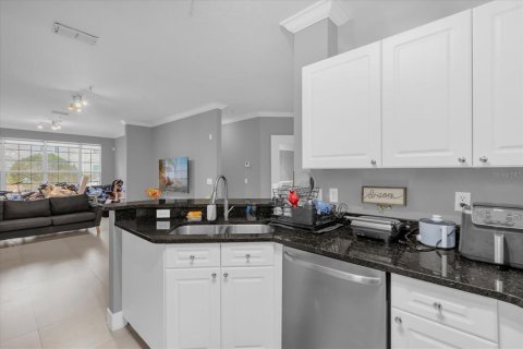 Condominio en venta en Orlando, Florida, 4 dormitorios, 150.5 m2 № 1765677 - foto 4