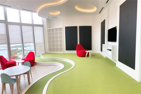 Купить кондоминиум в Майами, Флорида 2 спальни, 116.5м2, № 1983308 - фото 4