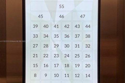 Купить кондоминиум в Майами, Флорида 2 спальни, 116.5м2, № 1983308 - фото 9