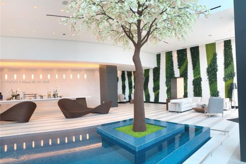 Купить кондоминиум в Майами, Флорида 2 спальни, 116.5м2, № 1983308 - фото 7