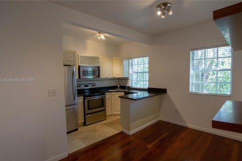 Condominio en venta en Miami, Florida, 2 dormitorios, 56.67 m2 № 1959442 - foto 20