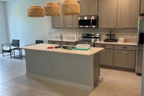 Adosado en venta en Davenport, Florida, 3 dormitorios, 201.97 m2 № 2205442 - foto 2