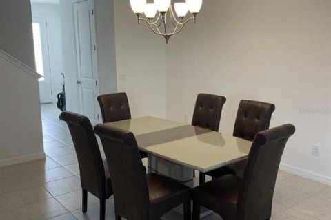 Adosado en venta en Davenport, Florida, 3 dormitorios, 201.97 m2 № 2205442 - foto 3