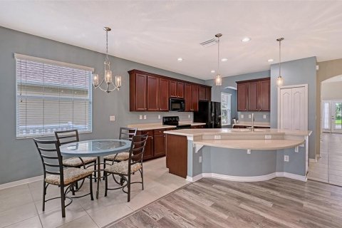 House in Parrish, Florida 4 bedrooms, 304.25 sq.m. № 1849900 - photo 5