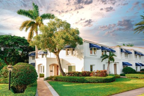 Купить виллу или дом в Корал-Гейблс, Флорида 7 спален, 994.61м2, № 2051078 - фото 4