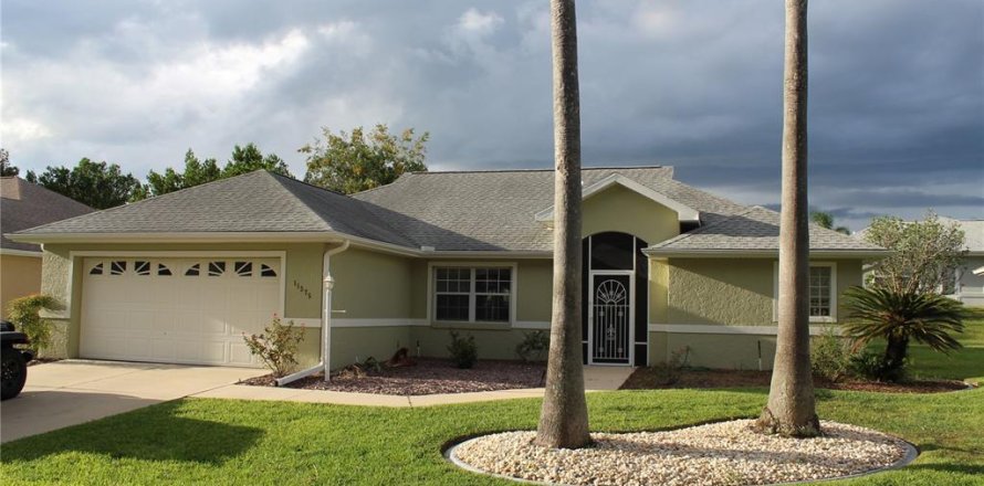 Casa en Summerfield, Florida 3 dormitorios, 149.29 m2 № 2386312