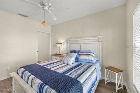 Condo in Punta Gorda, Florida, 2 bedrooms  № 1718085 - photo 15
