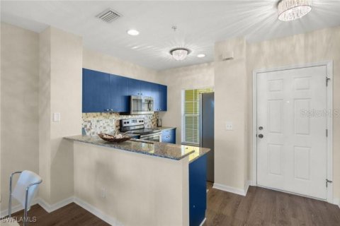 Condo in Punta Gorda, Florida, 2 bedrooms  № 1718085 - photo 10