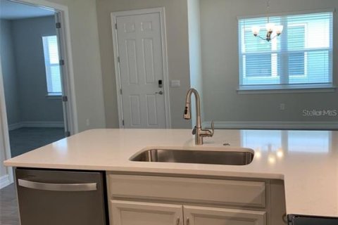 Casa en alquiler en Venice, Florida, 2 dormitorios, 138.98 m2 № 1648537 - foto 3
