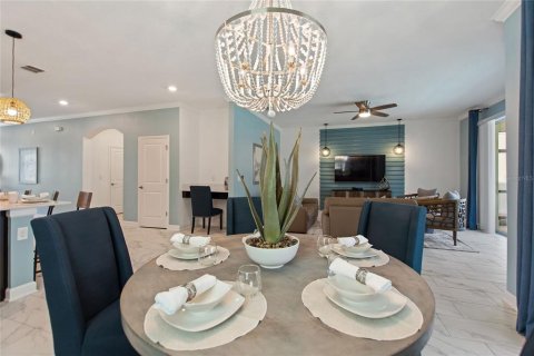 Villa ou maison à vendre à Kissimmee, Floride: 6 chambres, 310.57 m2 № 1541056 - photo 10
