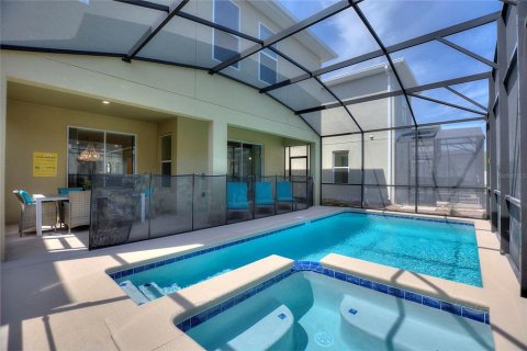 Villa ou maison à vendre à Kissimmee, Floride: 6 chambres, 310.57 m2 № 1541056 - photo 2