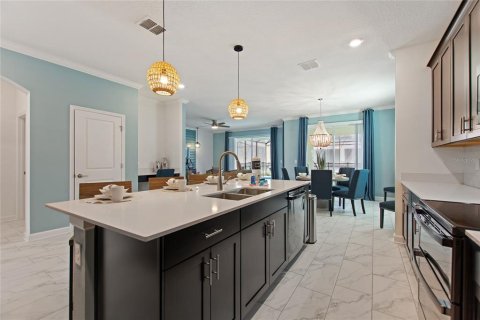 Villa ou maison à vendre à Kissimmee, Floride: 6 chambres, 310.57 m2 № 1541056 - photo 5