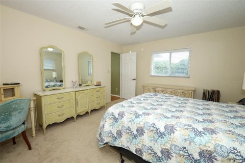 House in Oviedo, Florida 4 bedrooms, 195.47 sq.m. № 1886169 - photo 17