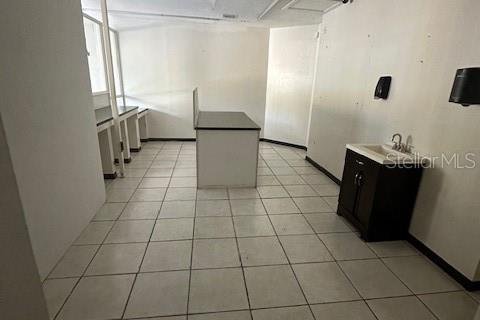 Immobilier commercial à louer à Ocala, Floride: 347.45 m2 № 1550886 - photo 8