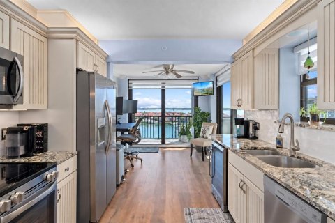 Copropriété à vendre à Clearwater, Floride: 2 chambres, 149.57 m2 № 2419108 - photo 14