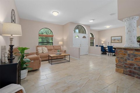 House in Spring Hill, Florida 7 bedrooms, 488.48 sq.m. № 2109422 - photo 12