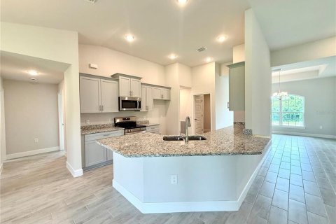 Casa en venta en Port Charlotte, Florida, 4 dormitorios, 216.46 m2 № 1746461 - foto 13
