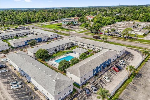 Condo in Mount Dora, Florida, 2 bedrooms  № 1914390 - photo 19
