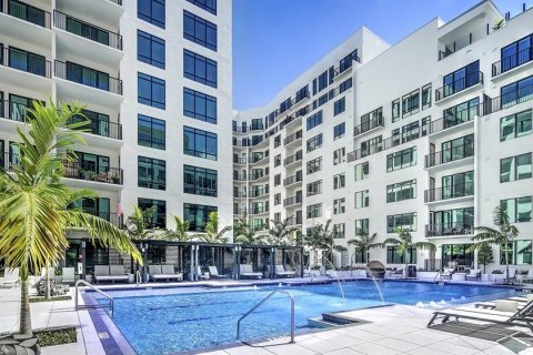Appartement à louer à Sarasota, Floride: 3 chambres, 167.22 m2 № 1586210 - photo 2