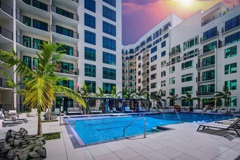 Appartement à louer à Sarasota, Floride: 3 chambres, 167.22 m2 № 1586210 - photo 3