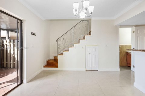 Touwnhouse à louer à Hialeah, Floride: 2 chambres, 96.99 m2 № 2402695 - photo 27