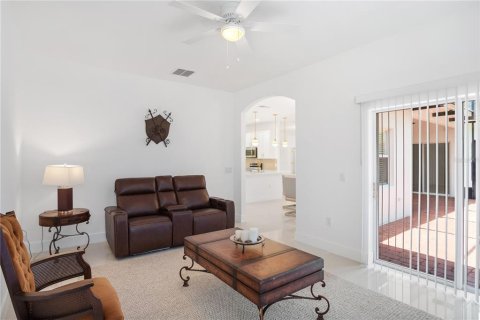 Casa en venta en Poinciana, Florida, 2 dormitorios, 189.33 m2 № 1777235 - foto 17