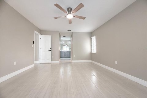House in Kissimmee, Florida 4 bedrooms, 190.73 sq.m. № 2202341 - photo 19