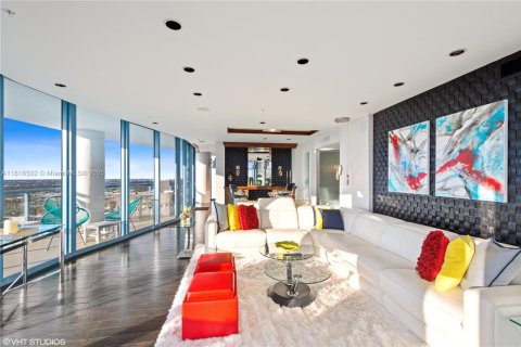 Condo in Fort Lauderdale, Florida, 3 bedrooms  № 1775958 - photo 17