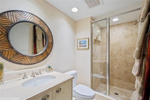Condo in Fort Lauderdale, Florida, 3 bedrooms  № 1775958 - photo 23