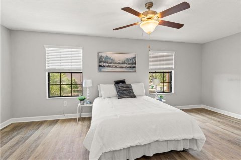Townhouse in Wesley Chapel, Florida 3 bedrooms, 167.32 sq.m. № 2110548 - photo 24