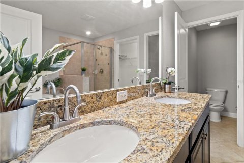 Townhouse in Wesley Chapel, Florida 3 bedrooms, 167.32 sq.m. № 2110548 - photo 26