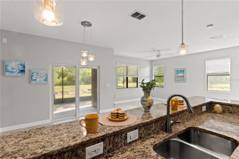 Townhouse in Wesley Chapel, Florida 3 bedrooms, 167.32 sq.m. № 2110548 - photo 18
